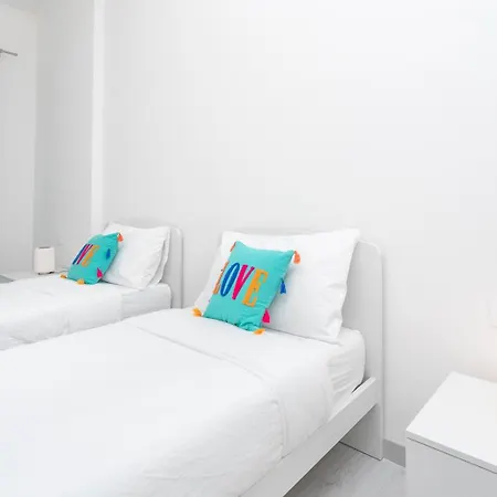 Sunny Apartment- Marco Celio Rufo - Metro A Apartman