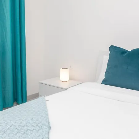 Sunny Apartment- Marco Celio Rufo - Metro A * Rom