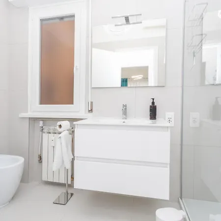 Apartment Sunny Apartment- Marco Celio Rufo - Metro A *