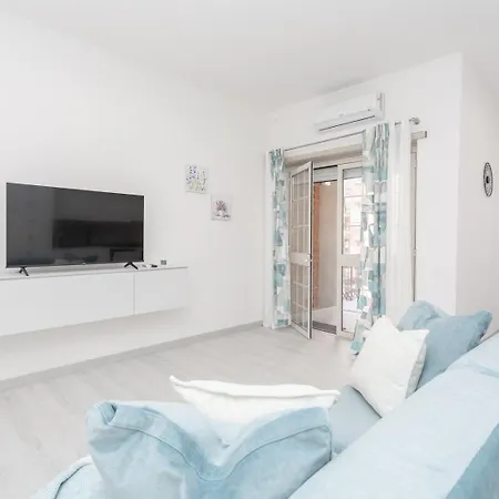Sunny Apartment- Marco Celio Rufo - Metro A