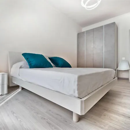 Sunny Apartment- Marco Celio Rufo - Metro A * Roma