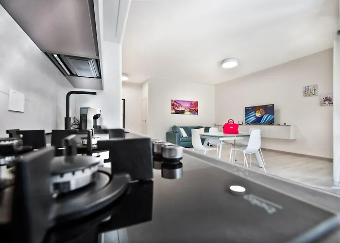 Sunny Apartment- Marco Celio Rufo - Metro A Roma