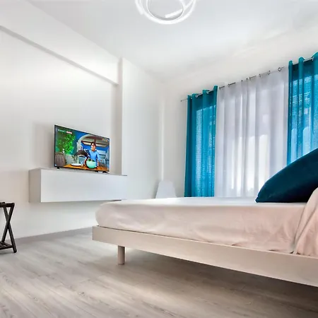 Apartment Sunny Apartment- Marco Celio Rufo - Metro A *